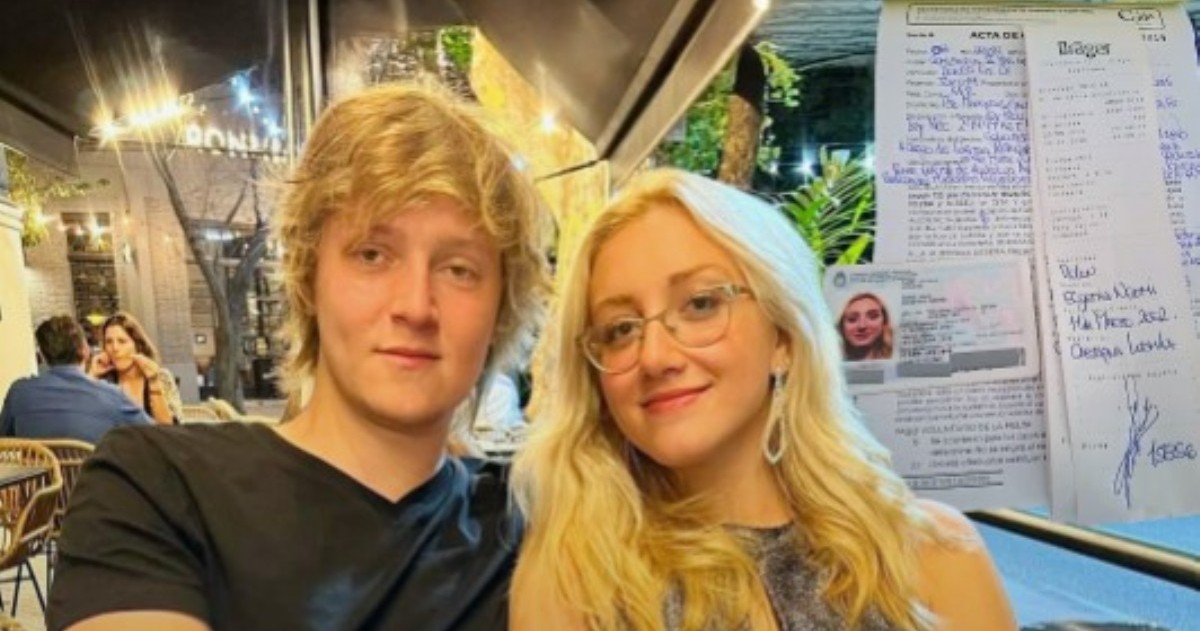 La conductora integra el área de comunicación del gobierno nacional y protagonizó un accidente vial durante un control del Operativo Sol en Mar del Tuyú. En la provincia rige alcohol cero y el vehículo fue secuestrado.